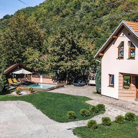 Lodge Zeleni Svet Crni Vrh Luaran gambar